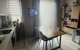 De vânzare apartament modern cu 2 camere și balcon generos – Zona VIVO - Poză 4