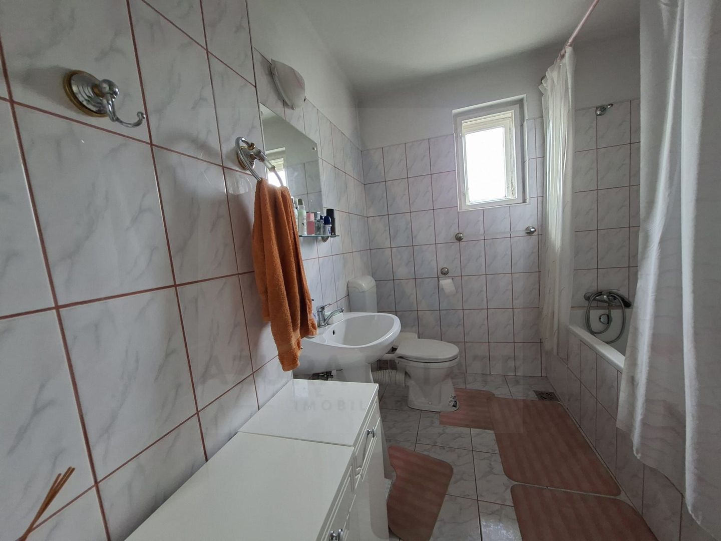 Casă individuală 283 mp utili cu teren 418 mp in zona Parcul Sub Arini - Poză 7