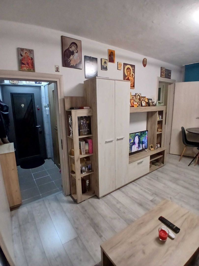 Proprietar. Apartament 2 camere , Craiova Valea Rosie - Poză 2