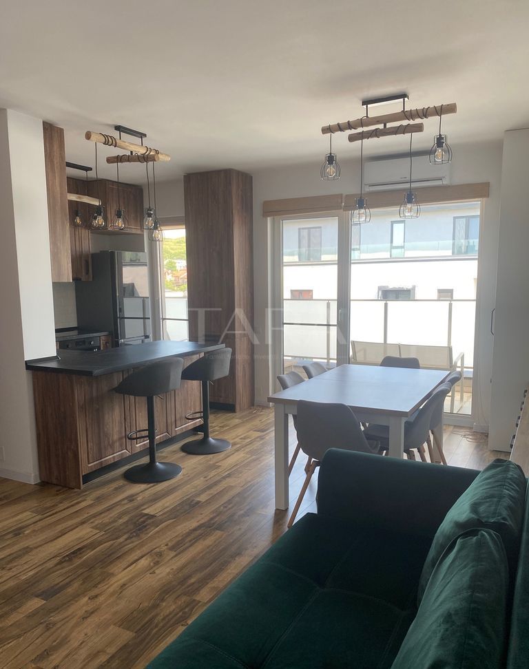Apartament modern cu 3 camere, terasă de 15 mp, Borhanci. - Poză 2