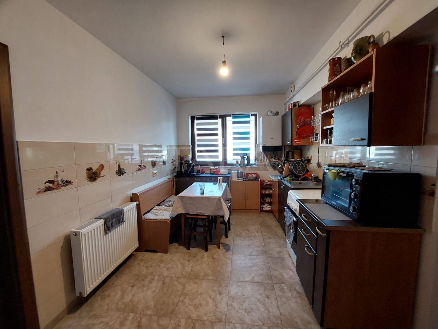 Apartament cu 2 camere decomandat, balcon, 56mp. - Poză 1