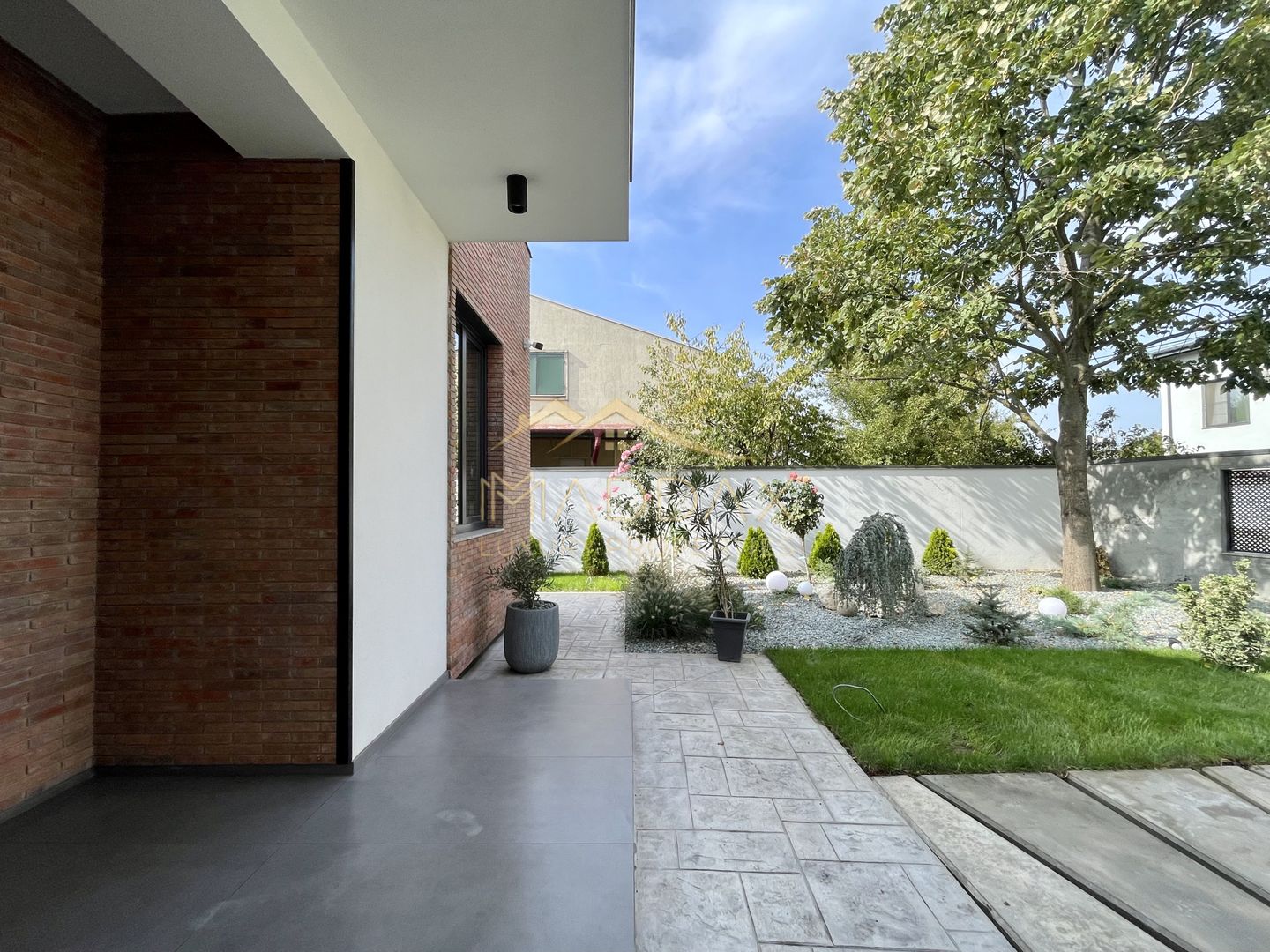 Vila cu 5 camere // * 565 mp gradina* // Tunari - Poză 58