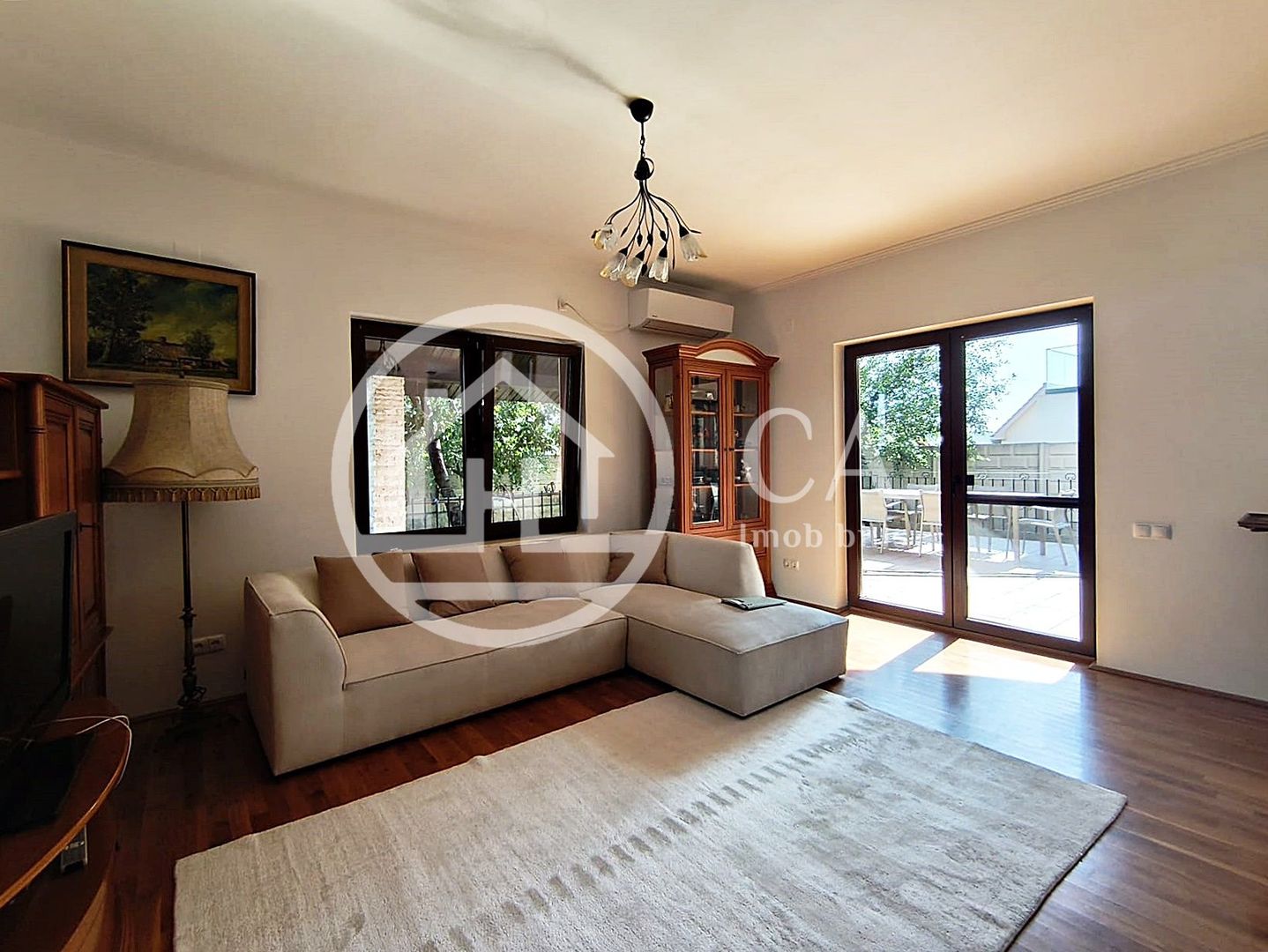 Casa de inchiriat cu 5 camere in cartier Viena, Oradea - Poză 1