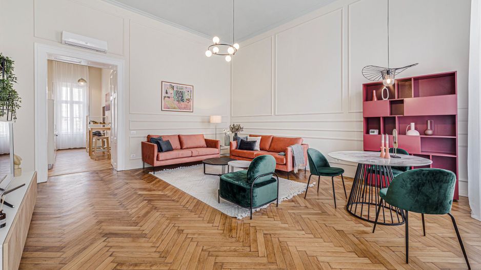 Apartament renovat in zona istorica - Poză 2