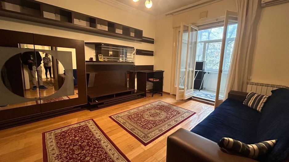 3 Camere Ultracentral 2 minute de Metrou Univestitate - Poză 1