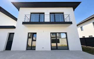 Vila 5 camere Tunari langa Cosmopolis - Poză 1