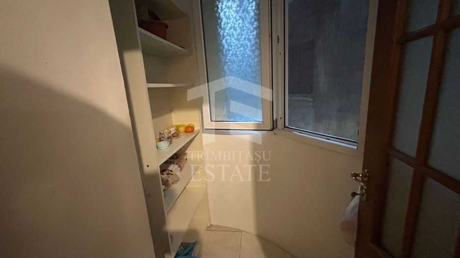 3 Camere Ultracentral 2 minute de Metrou Univestitate - Poză 13