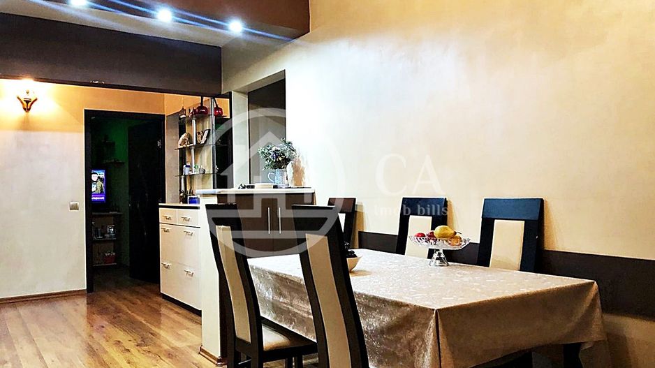 Apartament cu 4 camere de vanzare in Rogerius, Oradea - Poză 6