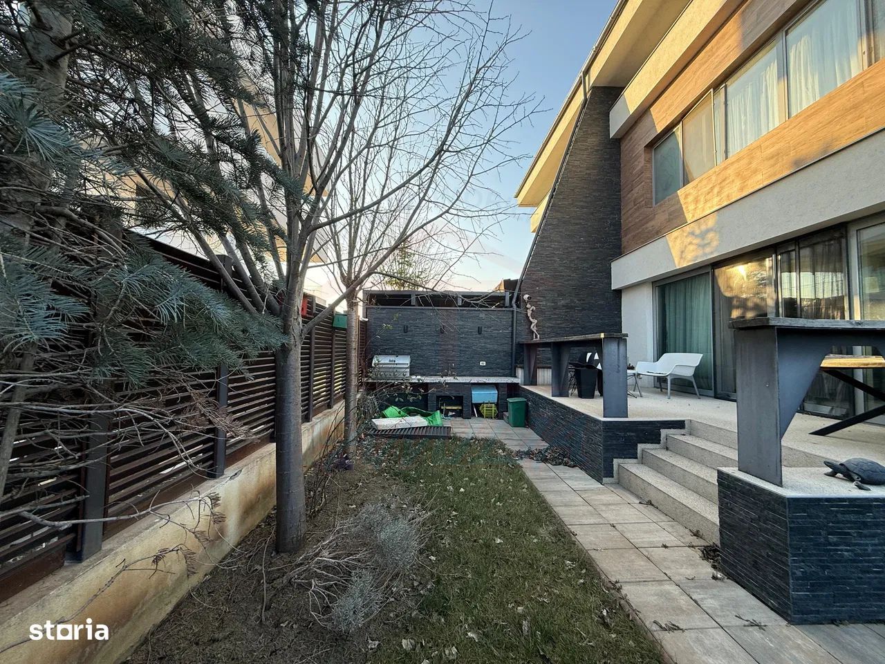 Vila mare in Pantelimon aproape de Lacul Pantelimon, la cheie - Poză 16