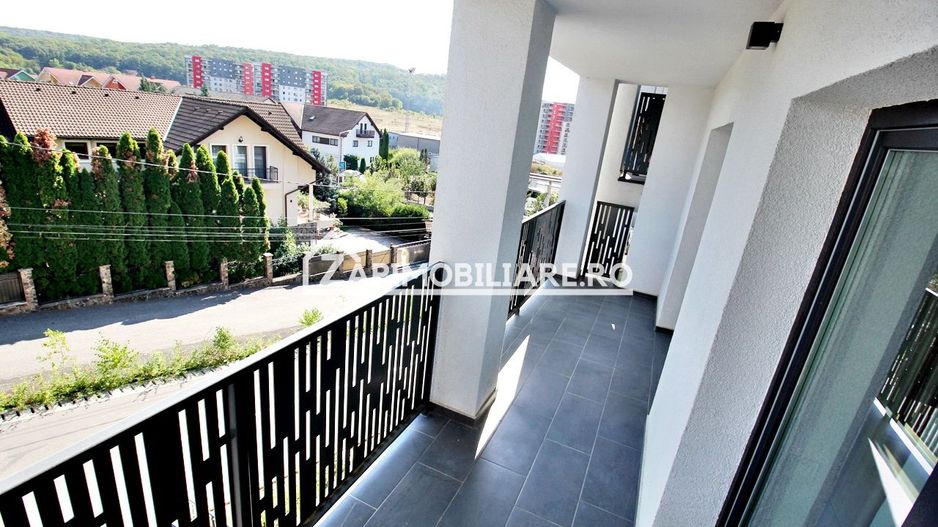 Apartament 3 camere,90mp,2 bai,1 pivnită,2 balcoane,bloc nou - Poză 7