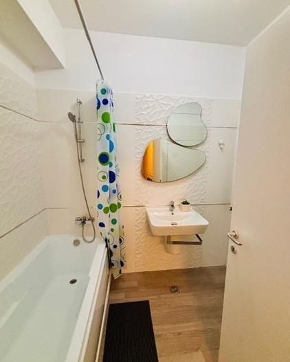 Apartament 3 camere mobilat modern, panorama superba Palatul Parlamentului - Poză 14