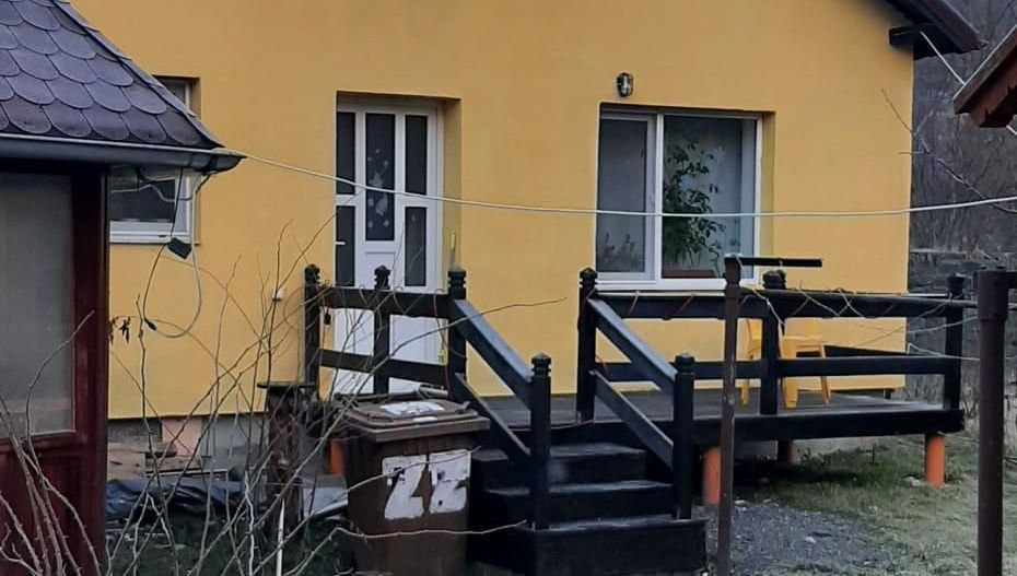 vanzare casa - Busteni ( doua corpuri de cladire si teren) - 0% comisi - Poză 3