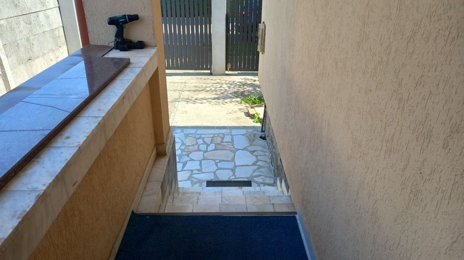 BRASADAS vinde casa in zona TITULESCU cu 5 camere si teren 350mp - Poză 31