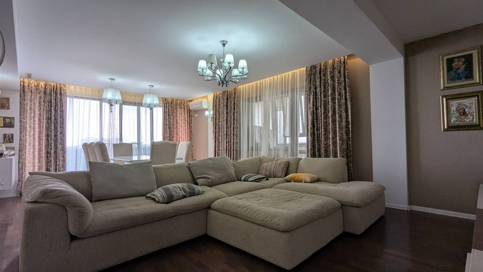 4 CAMERE LUX GRAND ARENA, METALURGIEI - Poză 1