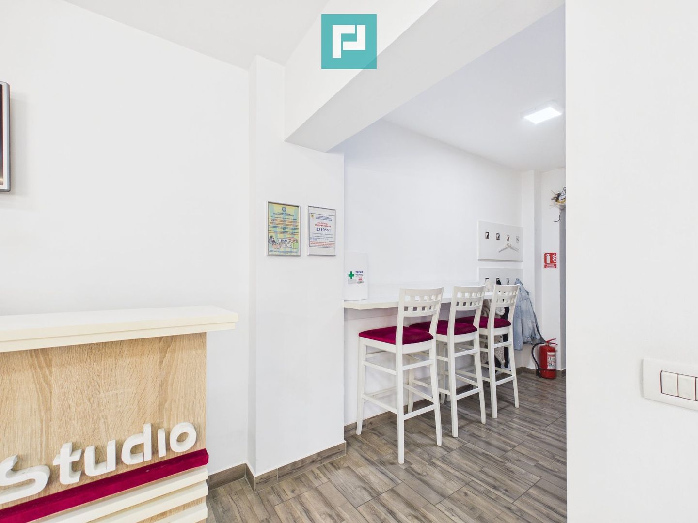 Spațiu Make-Up în salon - Poză 7