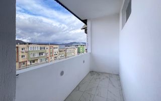 Apartament central | 3 camere | 3 balcoane | investiție ideală. - Poză 3