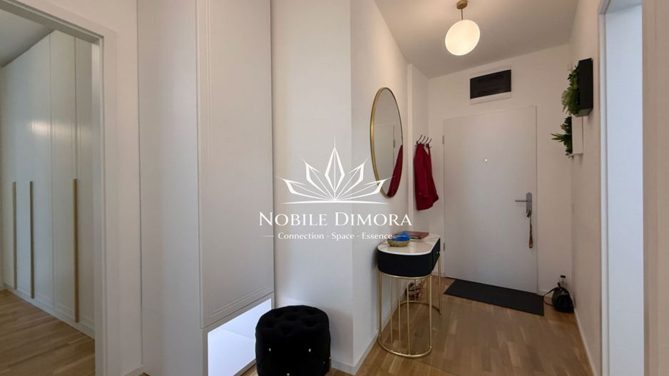 ISHO - Apartament cu 4 camere de lux, 2 bai, 2 balcoane, parcare privata - Poză 13