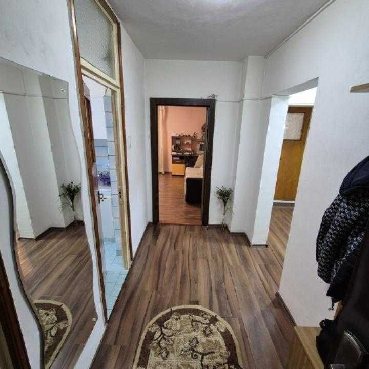 Vanzare Apartament 3 Camere Bd Decebal / Th. Sperantia/ Delea Noua - Poză 5