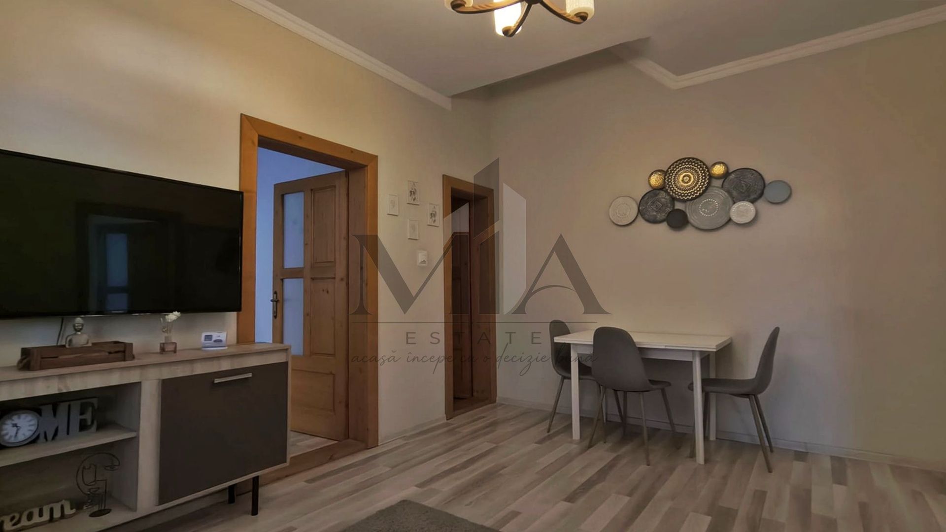 Casa de inchiriat cu 3 camere la curte comuna,  zona Centrala, Oradea - Poză 3