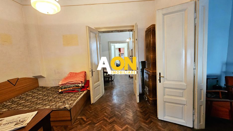Casa 5 camere, 2 bai, 490 mp teren, Centru, pretabila pentru birouri - Poză 17