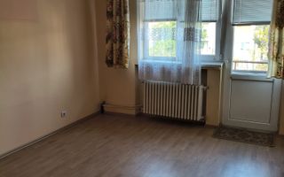 Apartament cu 3 camere in Rogerius - Poză 1