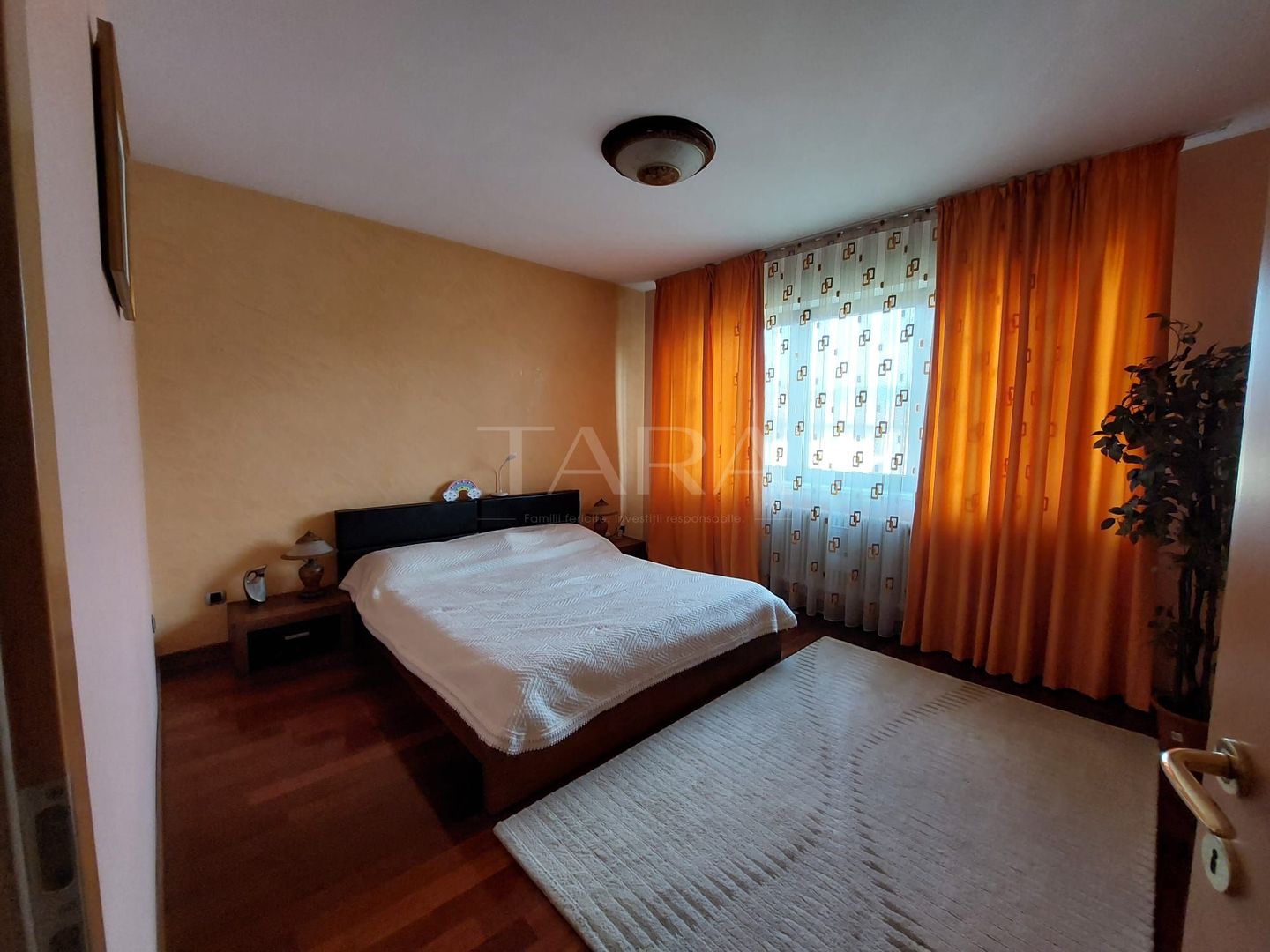 Casă cu 5 camere. de vânzare in Floresti, zona Parcului Poligon. - Poză 10