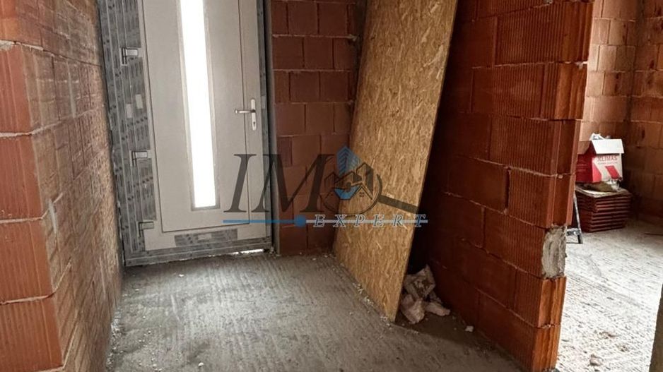 Casa de vanzare la rosu in zona Roica cartier Micesti Alba Iulia - Poză 5