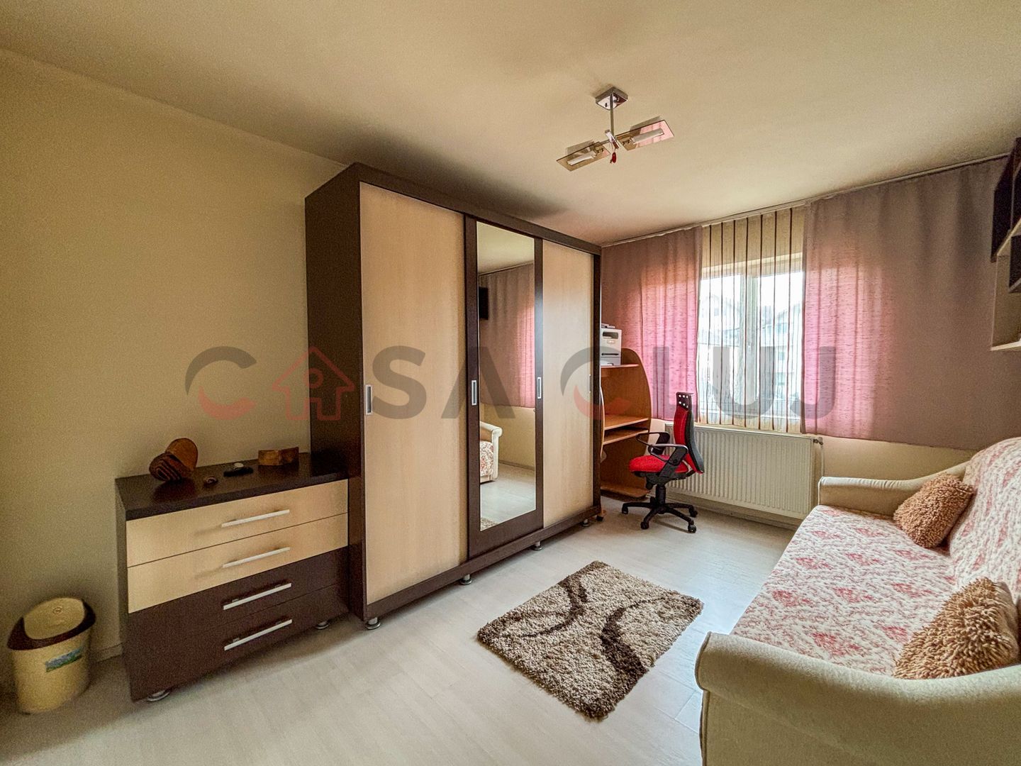 Curte generoasa - Casa Intretinuta - Zona Pod Ira - Poză 2