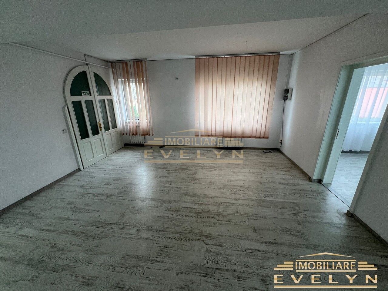 Cladire Comerciala-inchiriere/vanzare, Zona Bld. Mihai Eminescu, Pret 1000 euro - Poză 11
