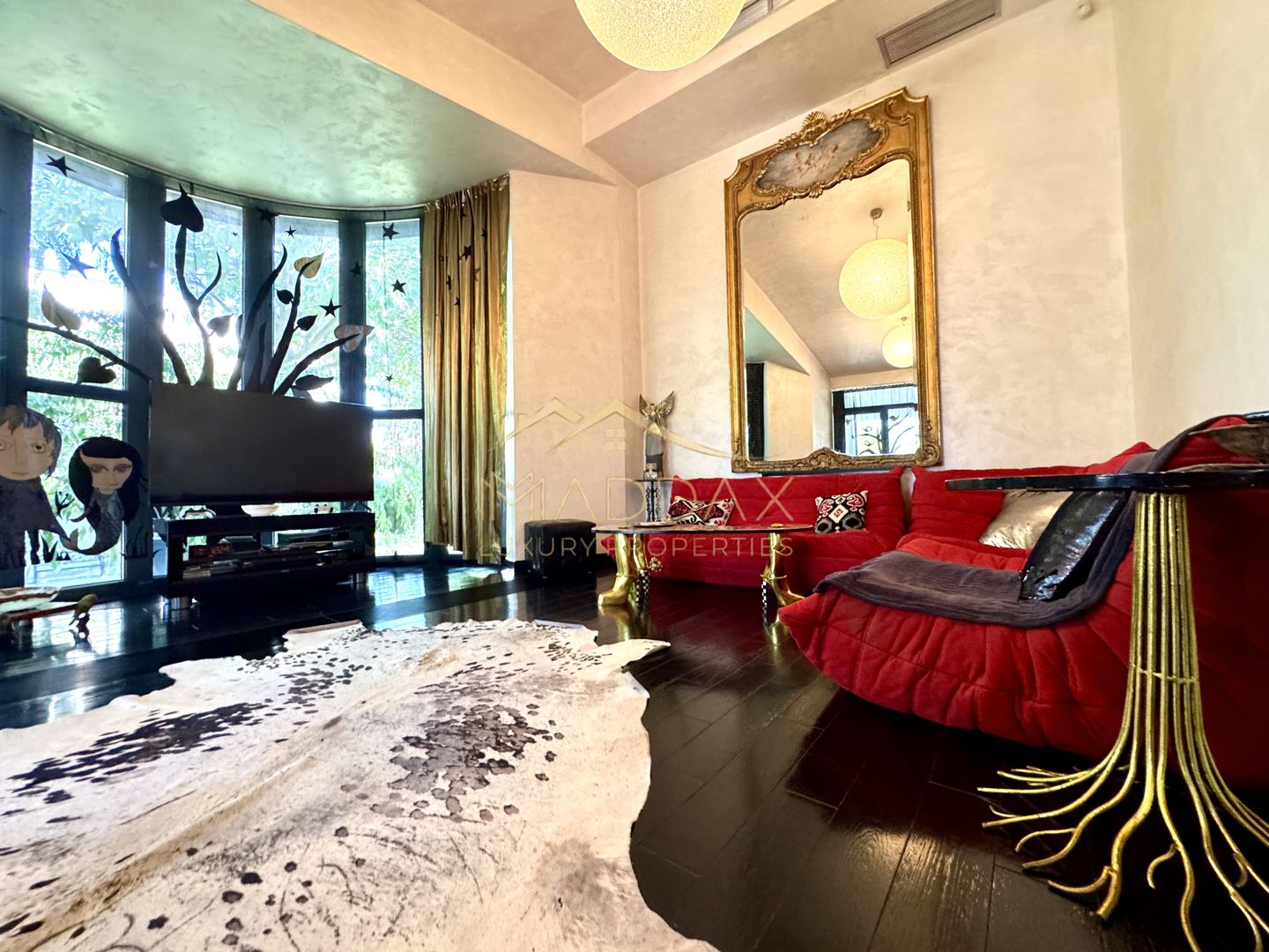 Vila cu 5 camere *344mp* + 400mp Teren // Zona Bucurestii Noi - Poză 7
