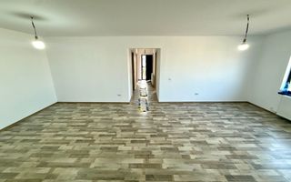 Casa Parter - 440mp teren - toate utilitătile - 2026 - Isalnita - Poză 3