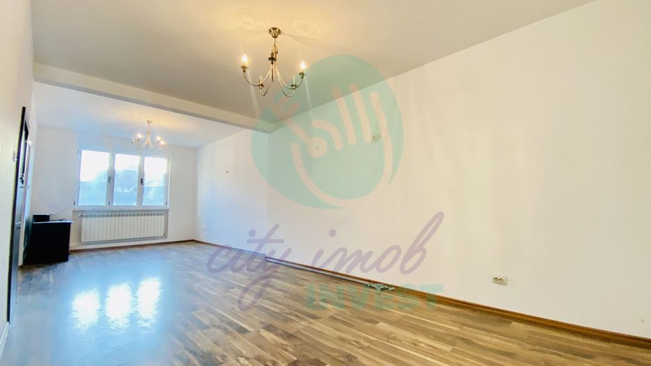 Apartament 6 camere tip dublex - Poză 7