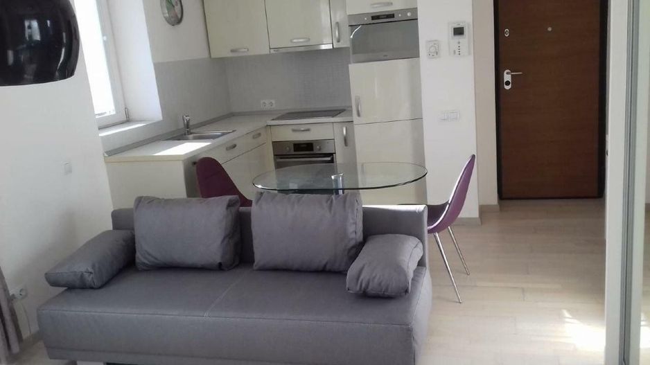 Ag BRASADAS vinde Studio de lux, ultracentral 2019 Etaj 5/9. - Poză 1