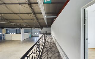 Hală cu birouri și platformă betonată de 2.500 mp - Poză 13