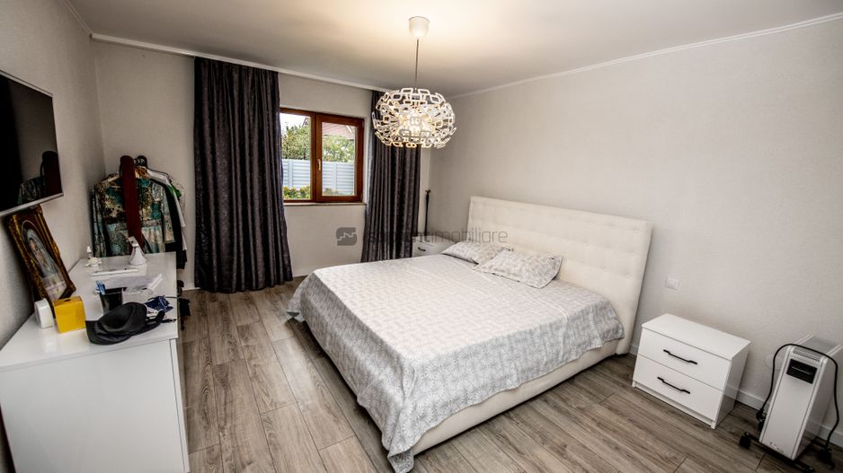 Sapient | Casă renovată situată la intrarea în loc. Nojorid - Poză 10