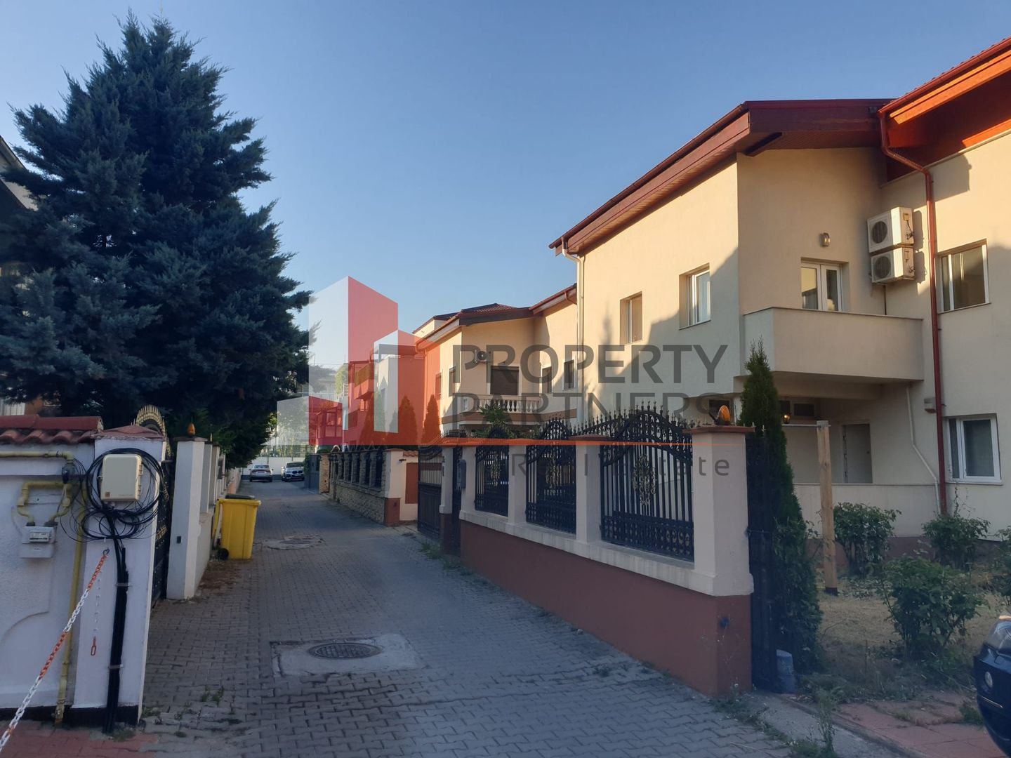 Vila langa British School - Poză 8