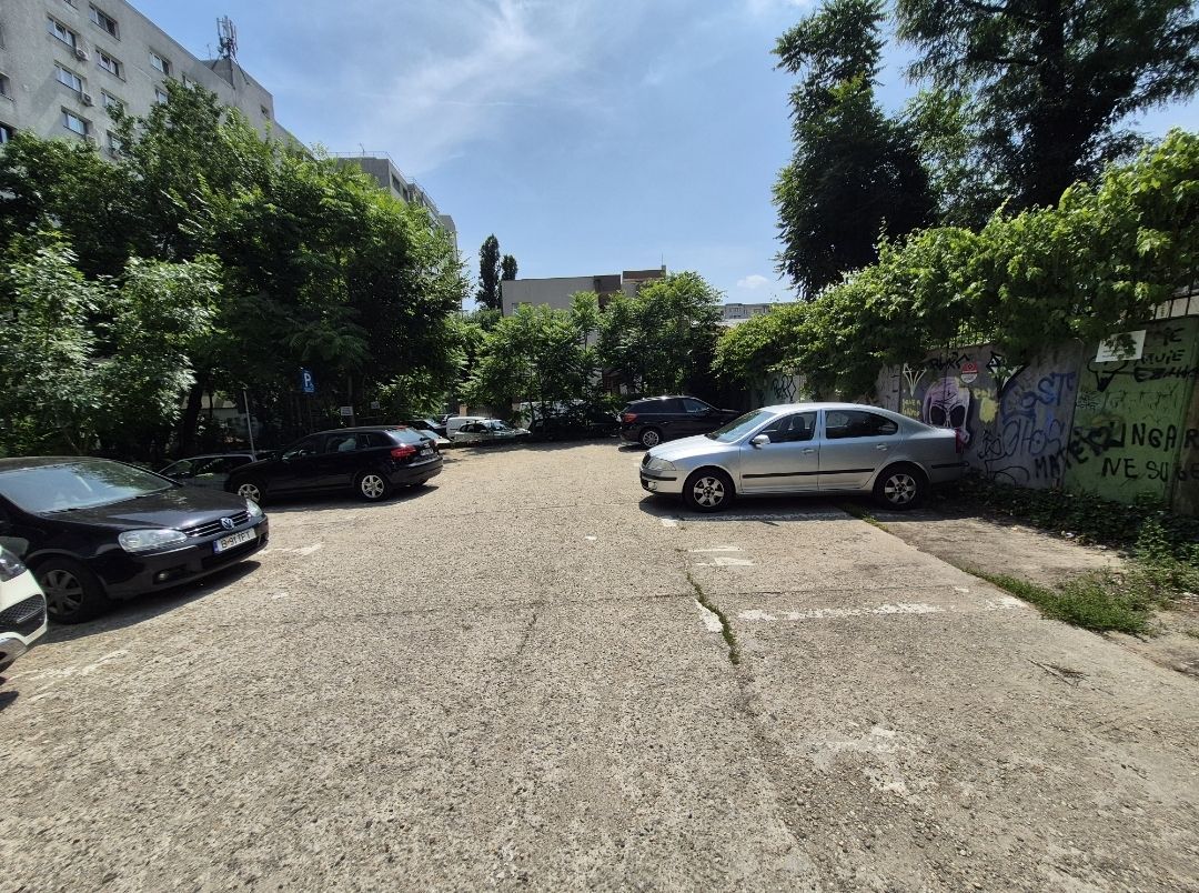 Teren intravilan construcții 430 mp dubla deschidere la strada! - Poză 1