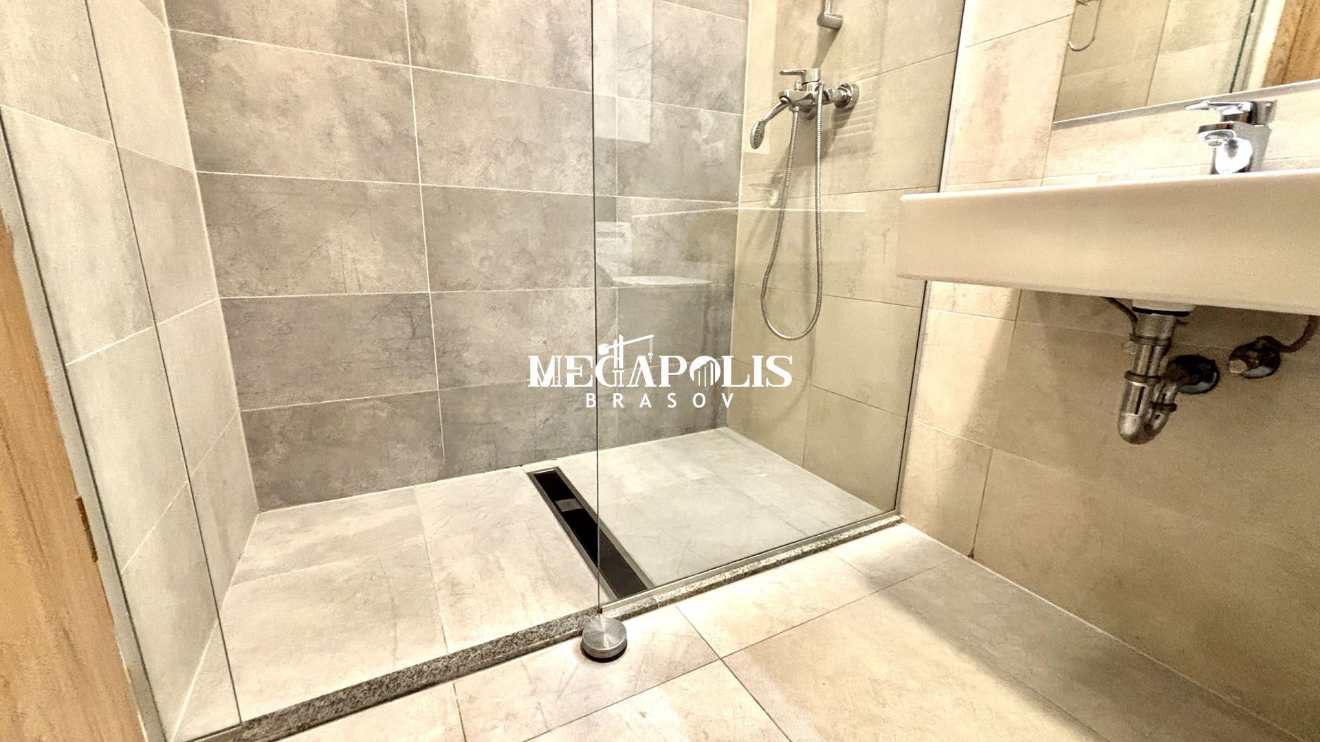 Apartament 2 camere | Loc de Parcare | Coresi Mall | Kasper Residence - Poză 11