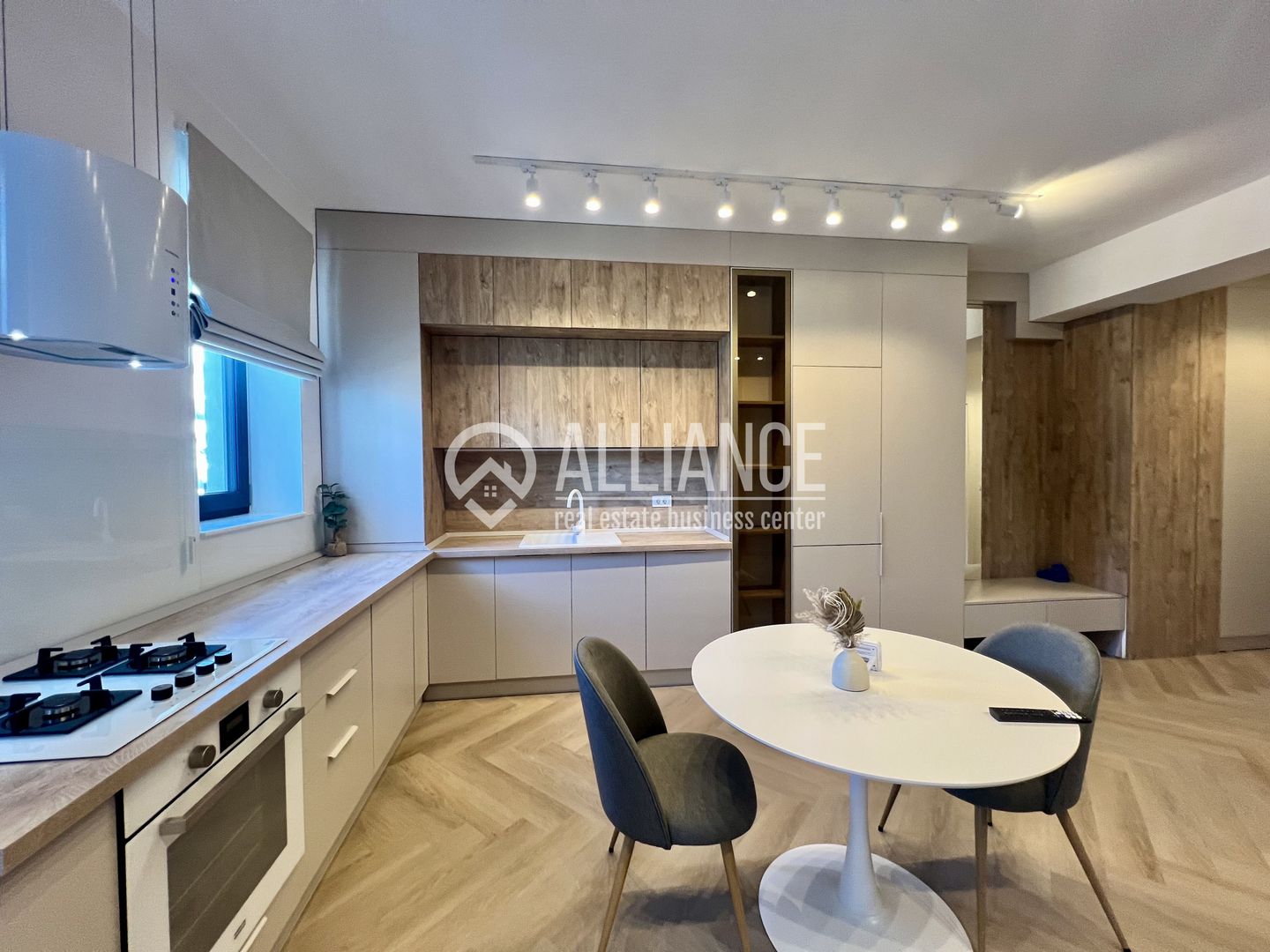 TOMIS NORD( COD 05 ) - Studio Premium la 1 minut de Campus - Poză 9