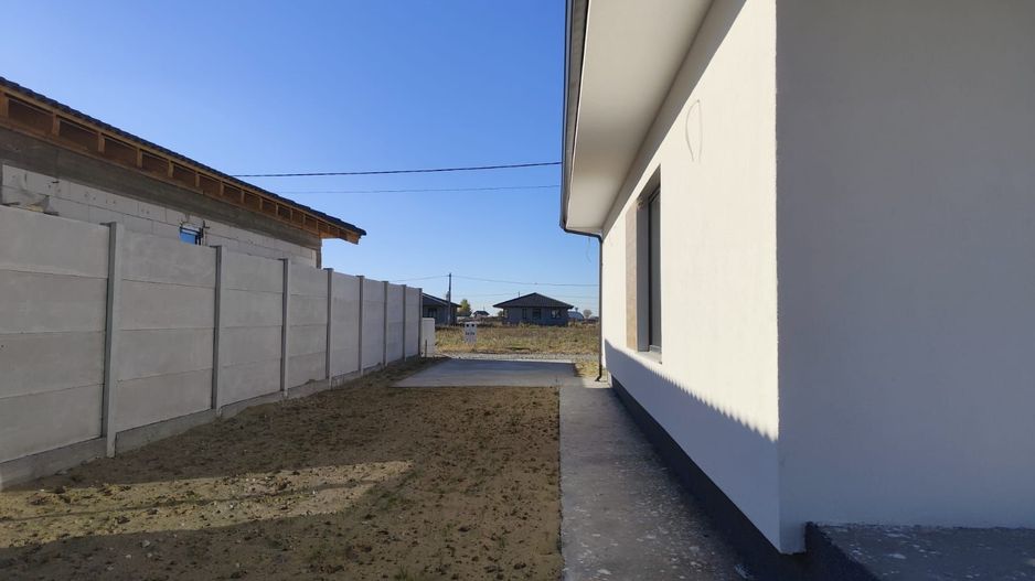 Casa noua cu fotovoltaice, parter 4 camere, Santandrei, Bihor, VANZARE - Poză 13
