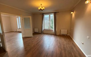 Apartament de Închiriat – 110 mp, 3 camere, Curte Privată & View - Poză 2