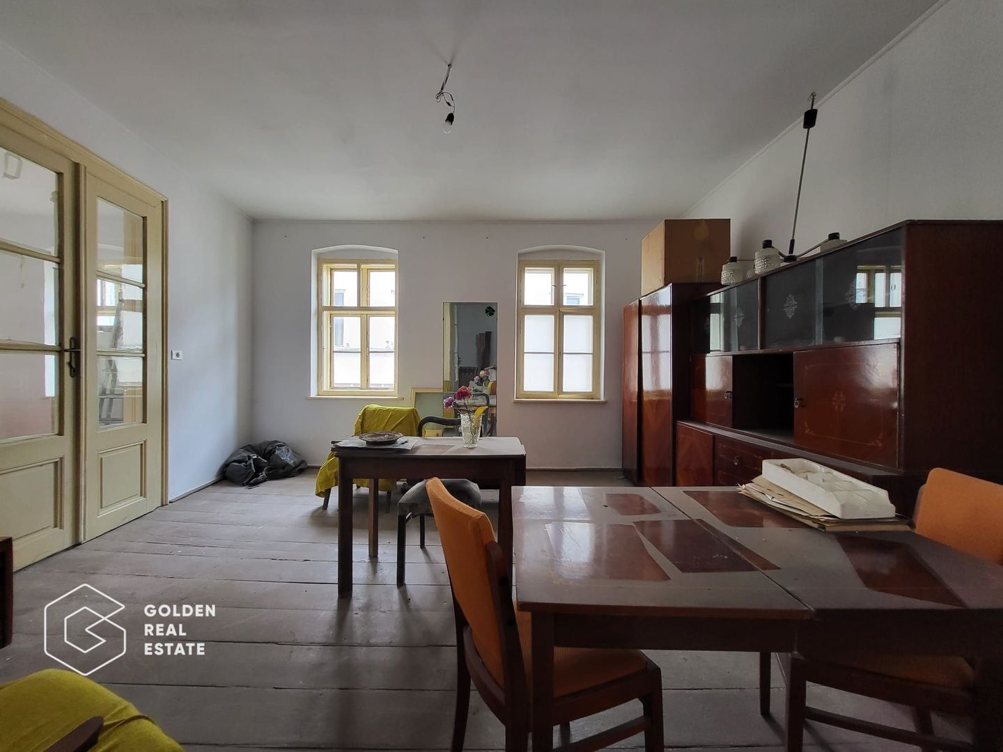 Apartament 2 camere, etajul 1, Oras Lipova - Poză 2