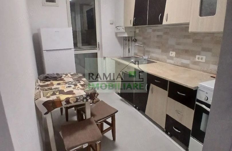 Apartament 2 camere decomandat , renovat, mobilat și utilat - Poză 1