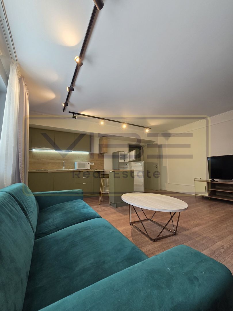 Apartament  Parcul Copou -   LUX- MODERN ! - Poză 1