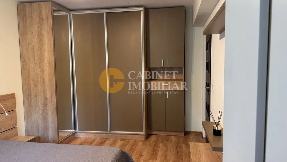 Apartament 3 Camere Decomandat | Zona Podu Roș - Poză 6