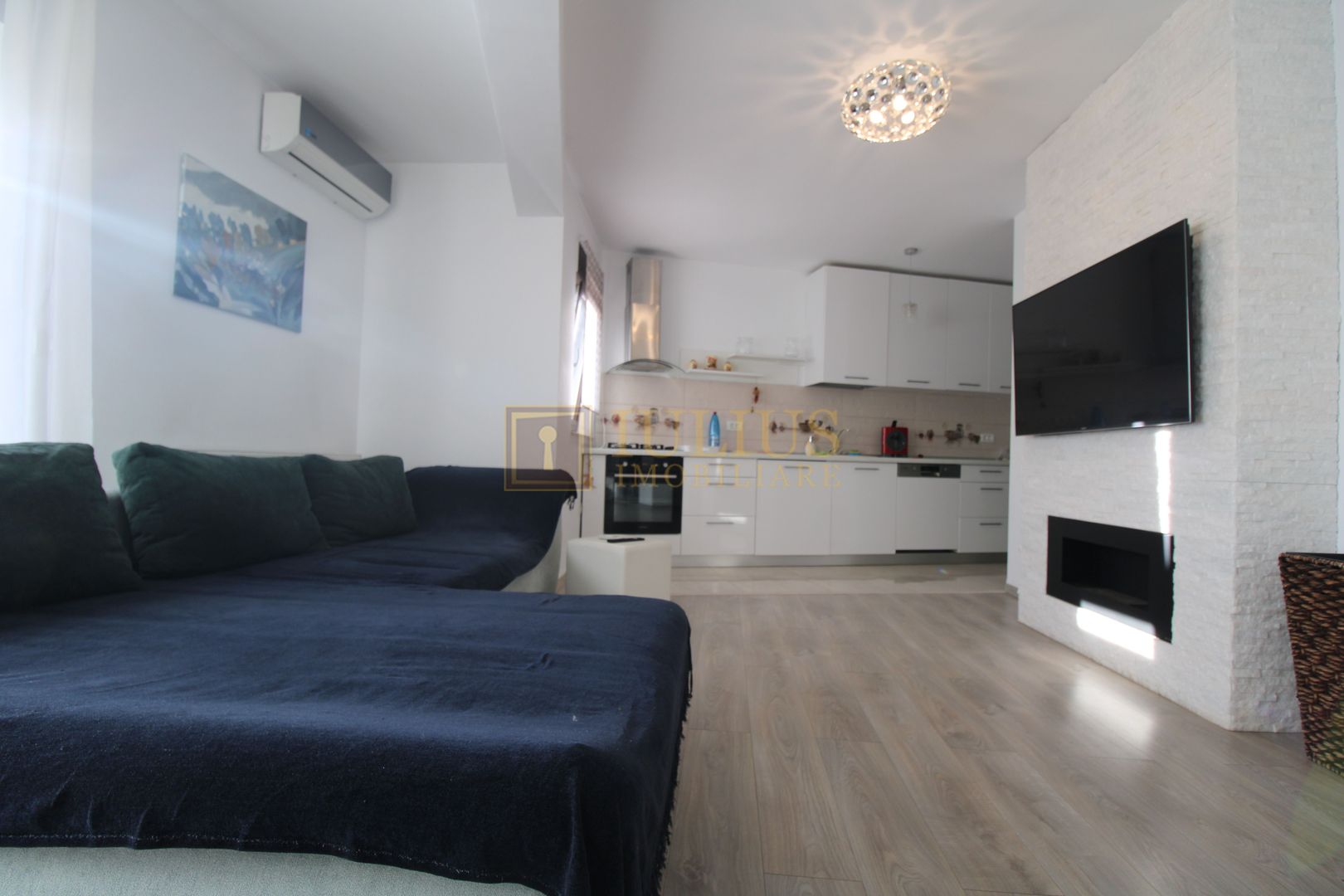 Exterior Sud; spatios, zona linistita. - Poză 4