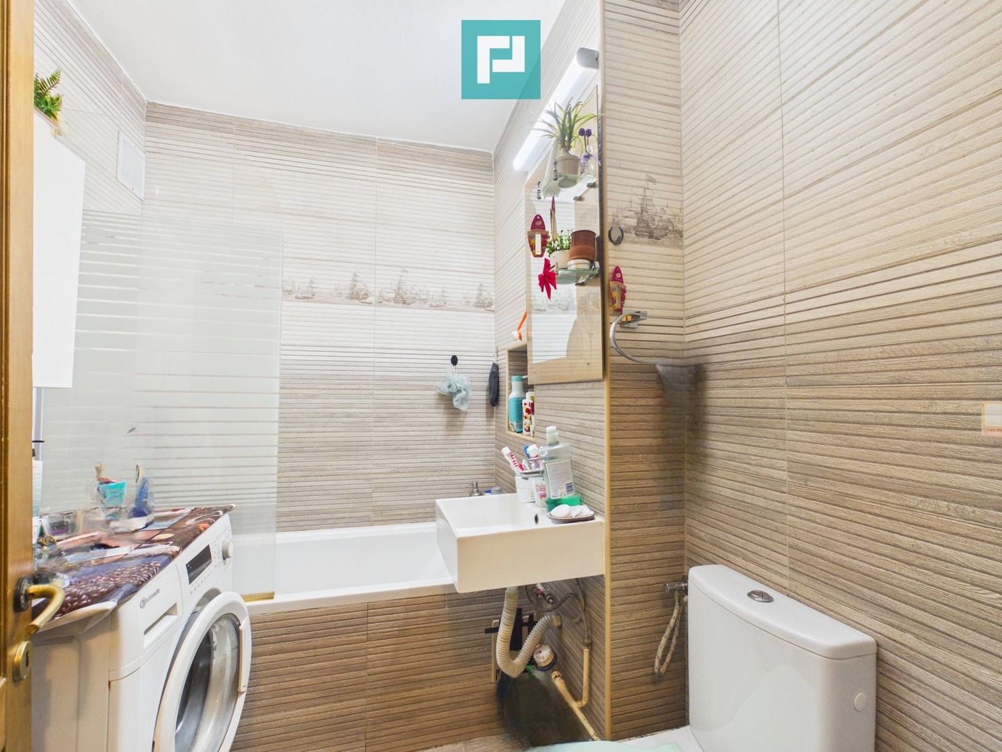Apartament cu două camere Zimandul Nou - Poză 5