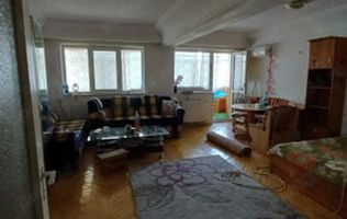 Apartament 4 camere, zona ultra centrală, in spate la Tribunalul nou