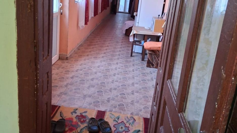Casa solida in Cebza - Poză 1