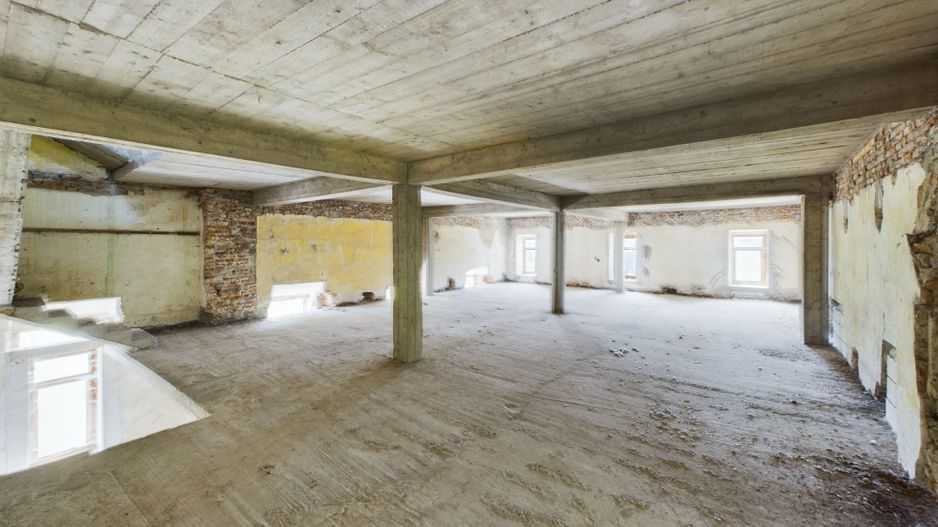 Moară istorică cu teren și luciu de apă în Aldești - Poză 10